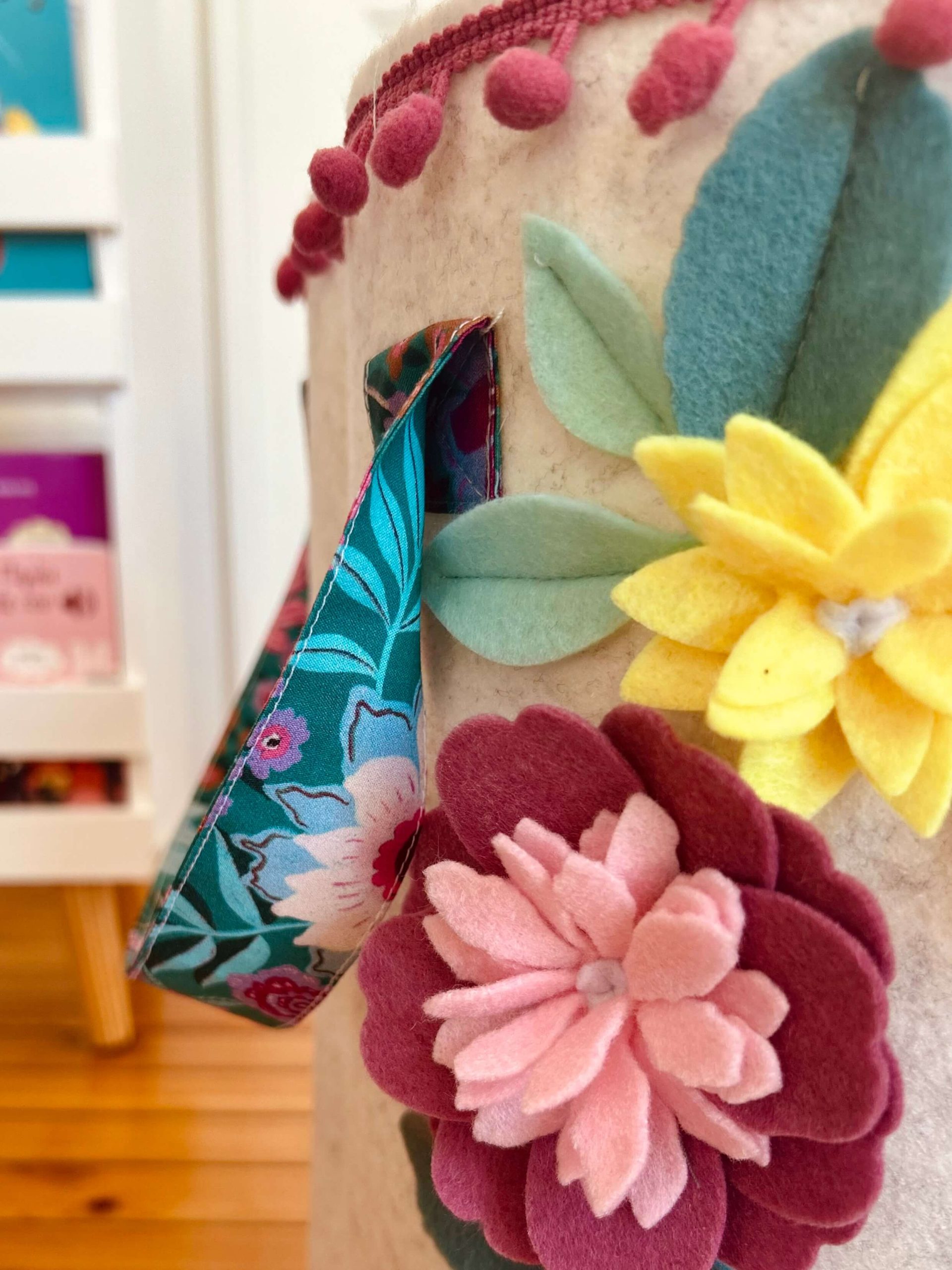υφασμάτινος σάκος παιχνιδιών floral με μονογραμμα