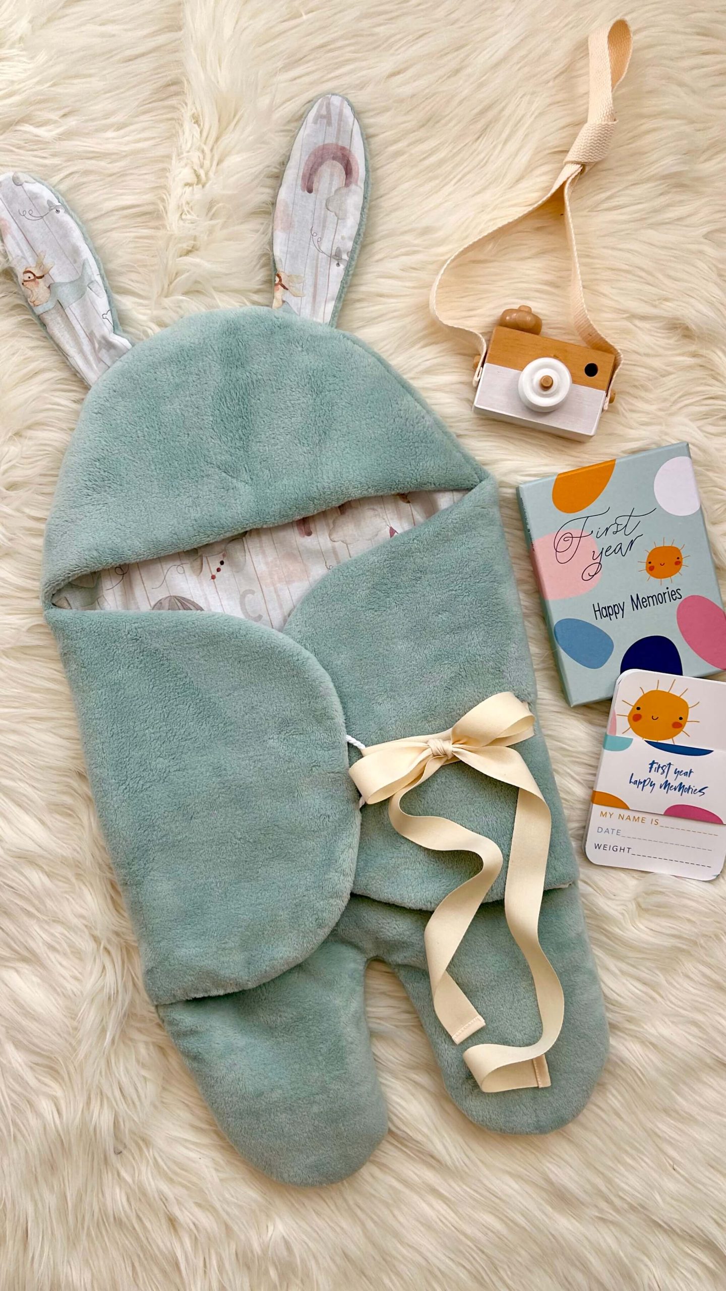 Baby suit - Flying Animals
