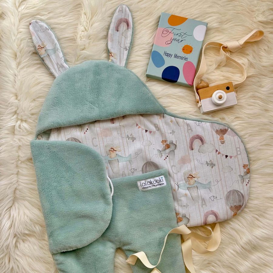 Baby suit - Flying Animals