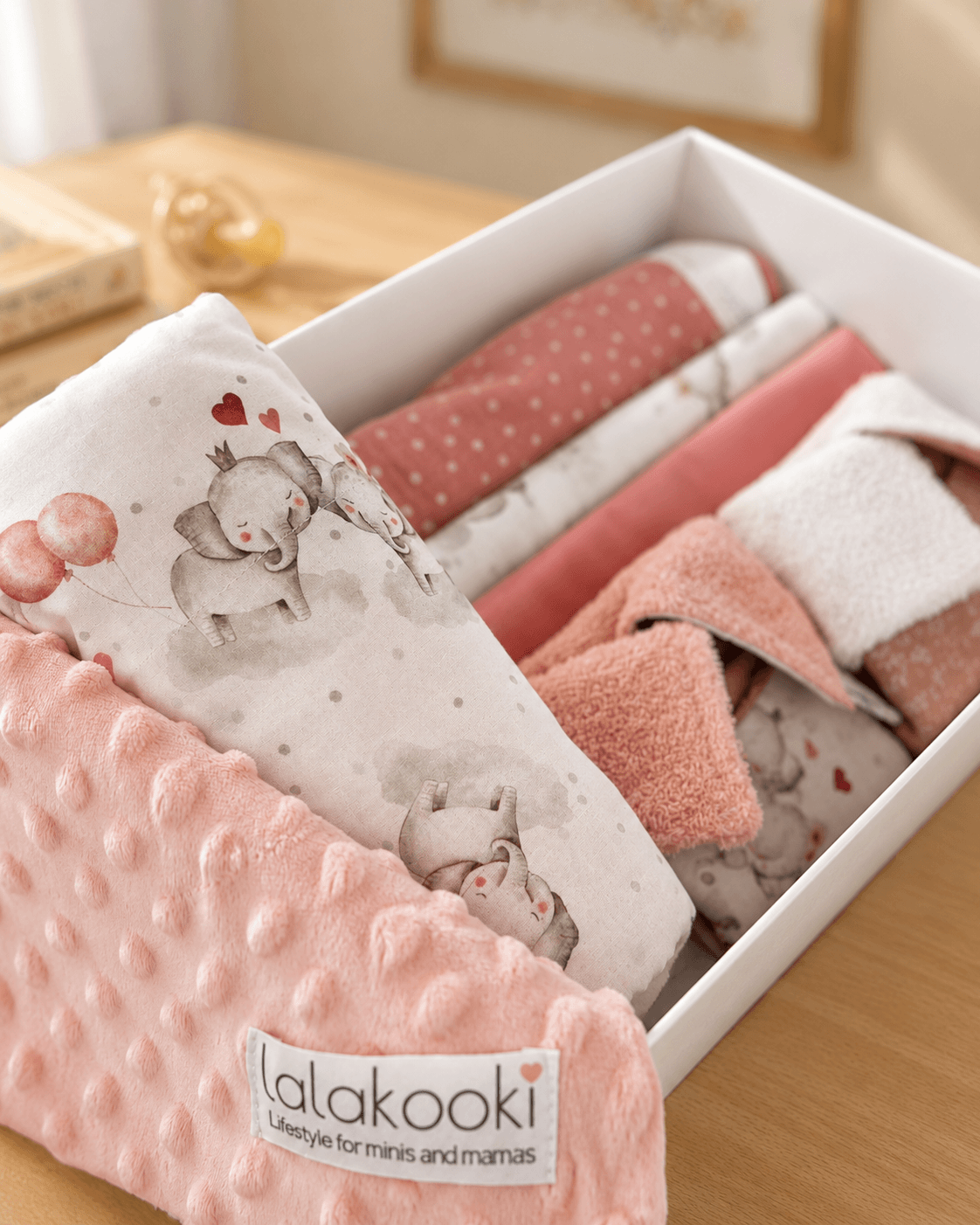 Lalakooki luxury Box-Cute Elephants